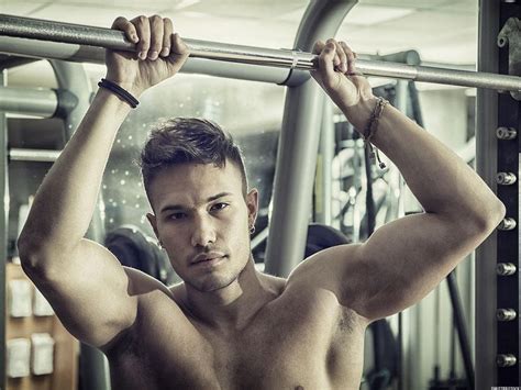 gym gay|8 Steps to Picking Up Guys at the Gym .